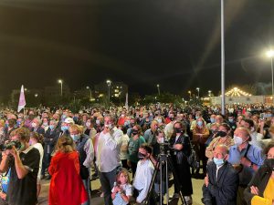 Nardó, Mellone in piazza carica i suoi: “Essere senza tessere e appartenenze dà fastidio, ma è la nostra forza. I nostri avversari incapaci perfino di amministrare un condominio” - Corriere Salentino