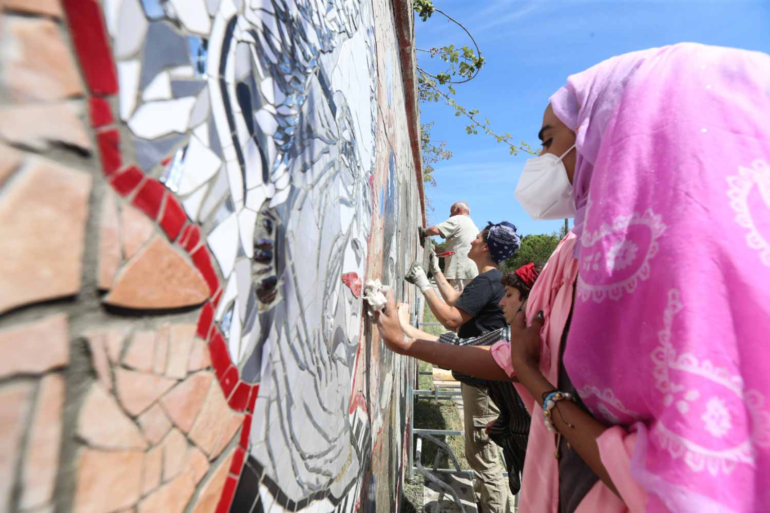 "Donne per le donne", inaugurato a Lecce il nuovo mosaico dell'associazione culturale Open Art Lab - Corriere Salentino