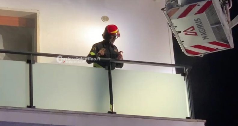 Fumo e fiamme dalla caldaia: paura in una palazzina del centro - Corriere Salentino