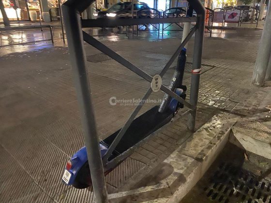 Altro giro, altro scontro in monopattino: paura in pieno centro, ferita una 15enne - Corriere Salentino