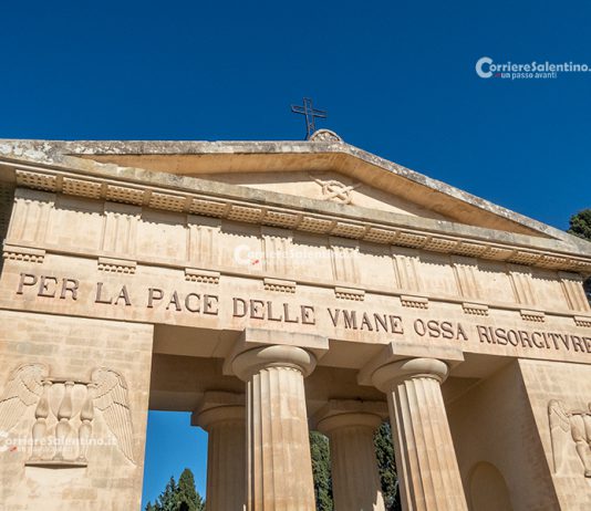 Manca l’acqua alle fontanine all’interno del cimitero e i cittadini protestano