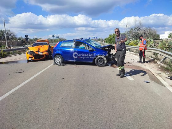 Tragico schianto tra due auto nel basso Salento: lui muore sul colpo, lei in ospedale - Corriere Salentino
