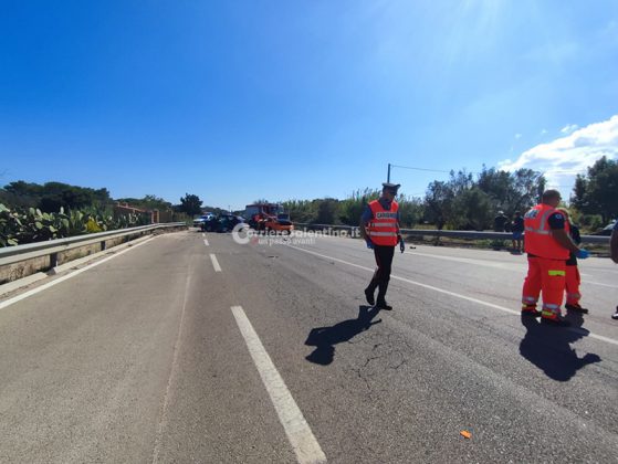 Tragico schianto tra due auto nel basso Salento: lui muore sul colpo, lei in ospedale - Corriere Salentino