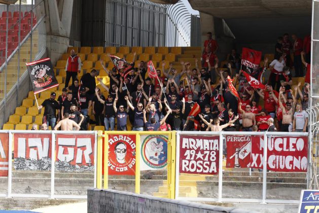 Il Lecce sbatte contro il fortino del Perugia, al Via del Mare primo pareggio a reti inviolate - Corriere Salentino