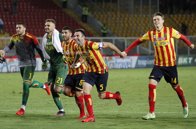 Un super Lecce stende anche il Monza e centra il poker di vittorie di fila: 3 a 0 - Corriere Salentino