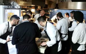 Sua maestà la pasta corteggiata da sei chef, a Gallipoli la serata ideata da Alessio Gubello - Corriere Salentino