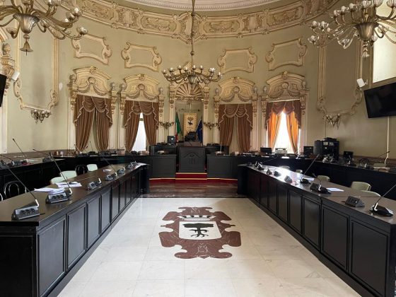 Consiglio comunale, Scorrano: "Mancato rispetto delle norme anti Covid" - Corriere Salentino