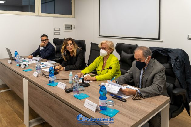 Grande successo del convegno "Confederazione Nazionale delle Piccole e Medie Imprese, dei Lavoratori Autonomi e dei Pensionati" - Corriere Salentino