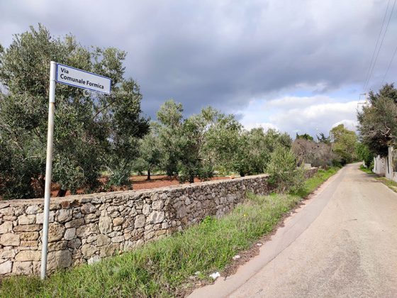 Macabro rinvenimento nel basso Salento, in un terreno trovato il corpo corificato di una donna - Corriere Salentino