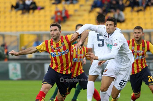 Il Lecce si esalta nonostante il virus e torna a vincere dopo tre pari: 3 a 1 al Cosenza - Corriere Salentino