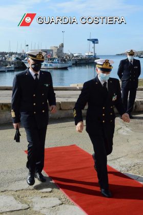 Guardia Costiera, il Comandante Generale del Corpo delle Capitanerie di Porto in visita all’Ufficio locale di Santa Maria di Leuca - Corriere Salentino
