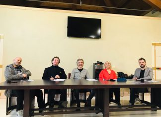 “Di cuori & di quadri”: al Teatro Apollo il concerto di Natale ispirato all’arte di Giancarlo Moscara