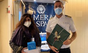 La nave da crociera Amera approda nel porto di Gallipoli - Corriere Salentino