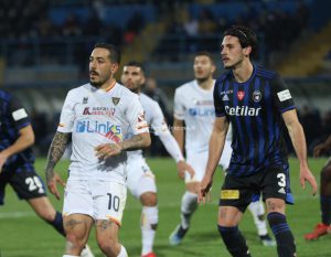 Le pagelle dei giallorossi: Barreca non pervenuto, Gargiulo sciupa un cioccolatino di Gallo che entra troppo tardi - Corriere Salentino