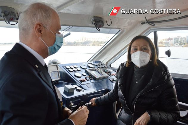 Il Prefetto Maria Rosa Trio in visita alla Capitaneria di Porto di Gallipoli - Corriere Salentino
