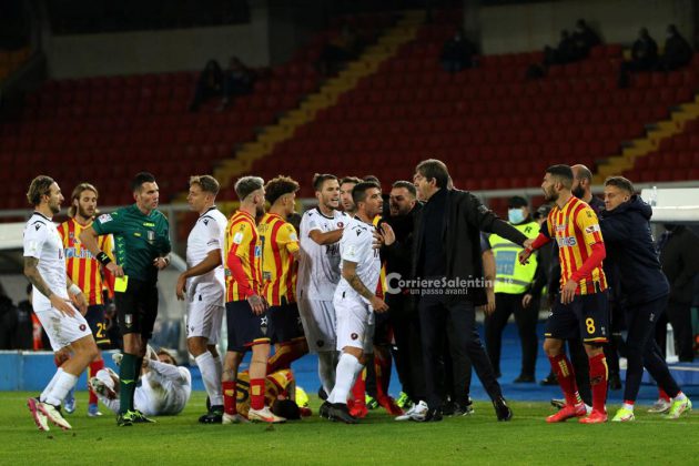 Gargiulo e Majer regalano al Lecce una notte da primi della classe: scacco alla Reggina, 2 a 0 - Corriere Salentino