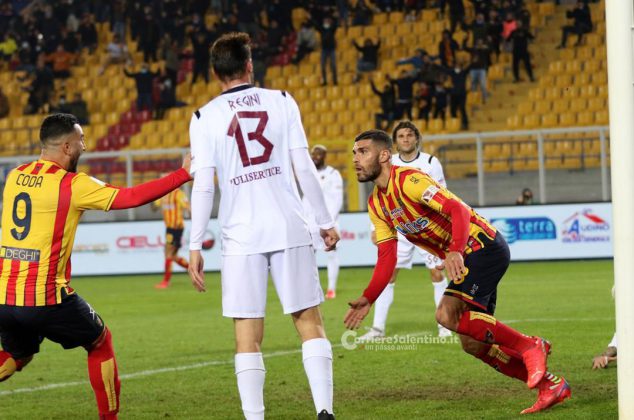 Gargiulo e Majer regalano al Lecce una notte da primi della classe: scacco alla Reggina, 2 a 0 - Corriere Salentino