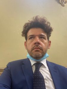 Consiglio comunale, 600mila euro per sanificatori nelle scuole. Interventi nell’Ascanio Grandi e Galateo. Polemiche per i numeri risicati in maggioranza. Ok ai terreni per questura e sede pompieri - Corriere Salentino