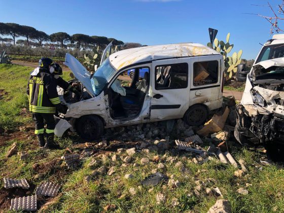 Violento schianto sulla provinciale, corsa in ospedale per un automobilista: “codice rosso” al Fazzi - Corriere Salentino