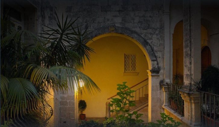 Alla scoperta del Salento: Palazzo Sambiasi – Foscarini in Lecce e le sue leggende - Corriere Salentino