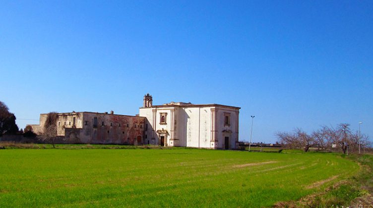 “Nardò, fuori e dentro le mura” domenica un percorso di trekking urbano - Corriere Salentino