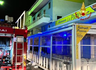 Incendi, alberi sradicati dal vento e incidenti stradali: numerosi gli interventi dei vigili del fuoco