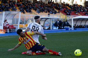 Le pagelle dei giallorossi: Calabresi autogollonzo; Strefezza a modo suo - Corriere Salentino