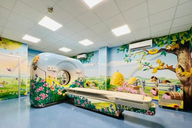 Al Polo Oncologico di Lecce la TAC non fa più paura, inaugurata la umanizzazione pittorica del macchinario - Corriere Salentino