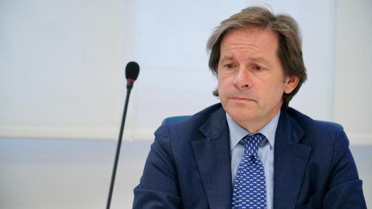 Firmati i contratti dei nuovi Direttori Generali della sanità pugliese, Emiliano: "Si ricomincia con più determinazione e forza - Corriere Salentino