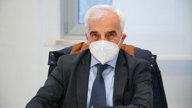 Firmati i contratti dei nuovi Direttori Generali della sanità pugliese, Emiliano: "Si ricomincia con più determinazione e forza - Corriere Salentino