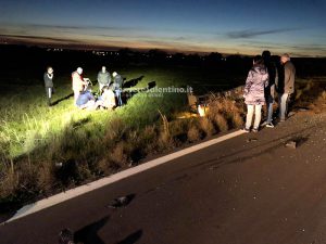 Incidente alle porte del paese, trattore si ribalta nelle campagne: un ferito - Corriere Salentino