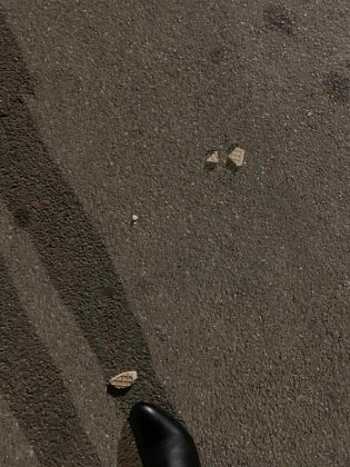 Pietre e cocci lanciati a caso contro case, auto e passanti: “Bloccate i baby teppisti” - Corriere Salentino