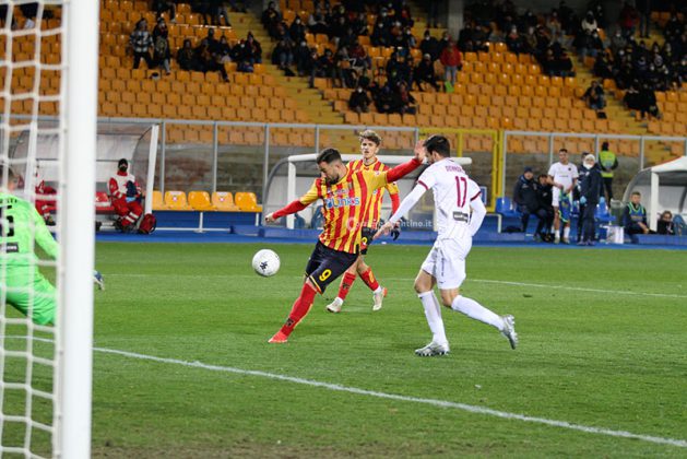 Serata da dimenticare per il Lecce, il Cittadella vince per 1-2 - Corriere Salentino