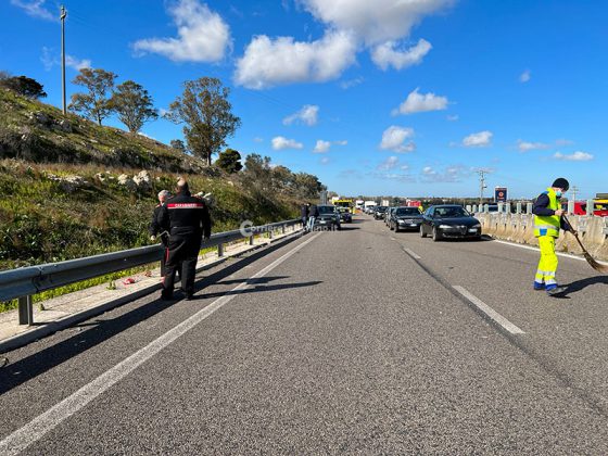 Schianto tra auto sulla Lecce - Maglie, i "curiosi" si fermano sulla statale e causano tamponamento: 4 feriti - Corriere Salentino