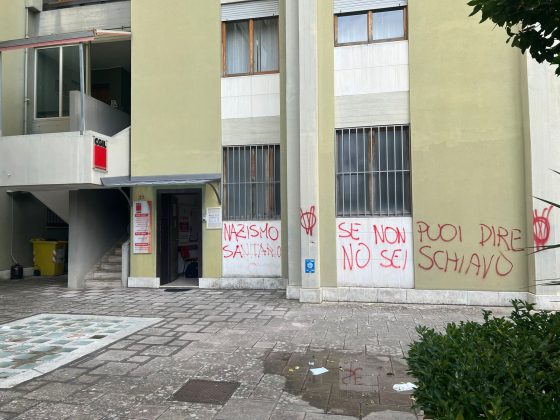 Scritte “No Vax” sulla sede della Cgil di Lecce, il sindacato: “Non ci faremo intimidire”. Indaga la Digos - Corriere Salentino