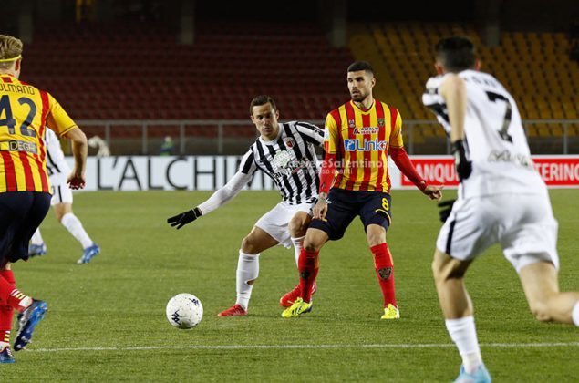 Rodriguez e Coda regalano al Lecce la vetta solitaria: 3-1 contro un Ascoli mai domo - Corriere Salentino