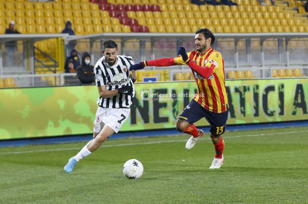 Rodriguez e Coda regalano al Lecce la vetta solitaria: 3-1 contro un Ascoli mai domo - Corriere Salentino