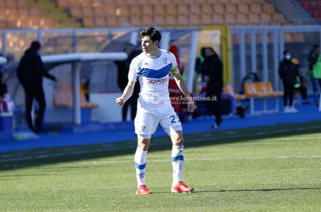 Al Lecce non basta una prodezza di Strefezza: il big match contro il Brescia termina 1 a 1 - Corriere Salentino