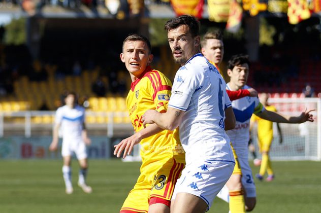 Al Lecce non basta una prodezza di Strefezza: il big match contro il Brescia termina 1 a 1 - Corriere Salentino