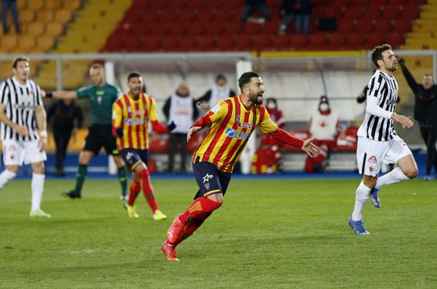 Rodriguez e Coda regalano al Lecce la vetta solitaria: 3-1 contro un Ascoli mai domo - Corriere Salentino