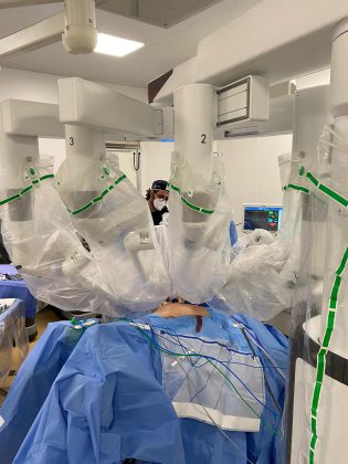 Oggi i primi interventi con il robot da Vinci Xi nel nuovo blocco operatorio del DEA Fazzi - Corriere Salentino