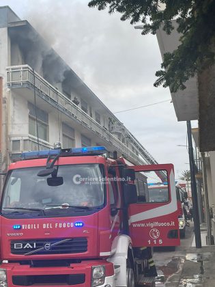 Divampa un incendio in casa: disabile 46enne muore tra le fiamme. Quattro feriti - Corriere Salentino