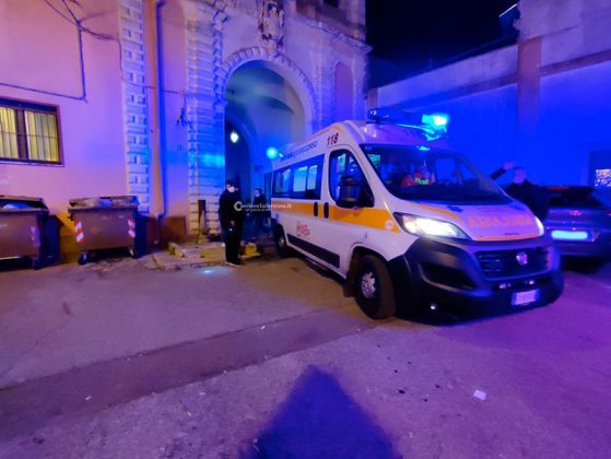 Scoppia un incendio nella Rsa: cinque anziani intossicati e ustionati - Corriere Salentino