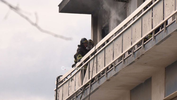 Divampa un incendio in casa: disabile 46enne muore tra le fiamme. Quattro feriti - Corriere Salentino
