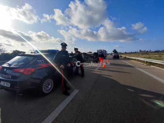Perde il controllo dell'auto e si ribalta sulla statale: paura per una donna - Corriere Salentino