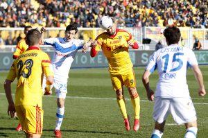 Le pagelle dei giallorossi: Plizzari rimedia all’errore, Strefezza sublime, Baroni questa volta sono due punti persi - Corriere Salentino