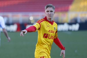 Le pagelle dei giallorossi: Plizzari rimedia all’errore, Strefezza sublime, Baroni questa volta sono due punti persi - Corriere Salentino