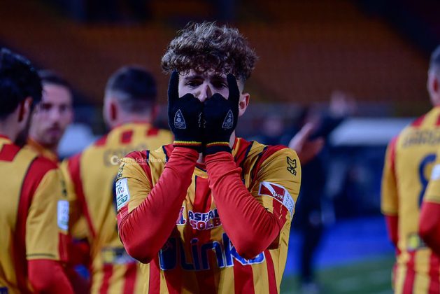 Rodriguez e Coda regalano al Lecce la vetta solitaria: 3-1 contro un Ascoli mai domo - Corriere Salentino