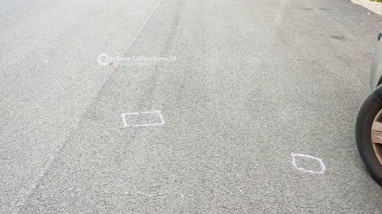 Spari nel basso Salento: pistolettate e fucilate contro l'auto di un giovane incensurato - Corriere Salentino