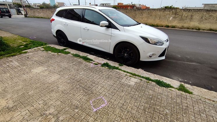 Spari nel basso Salento: pistolettate e fucilate contro l'auto di un giovane incensurato - Corriere Salentino